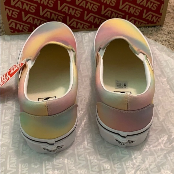 Vans Aura Shift Classic Slip-On - Picture 3 of 5